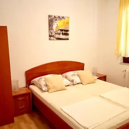 Neda Appartement *