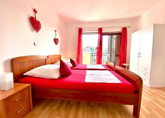 Neda Подстрана